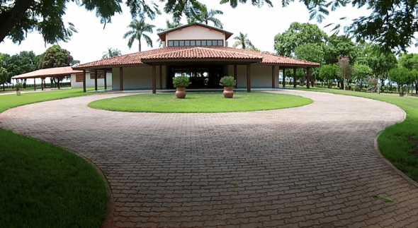 Fazenda Gruta Azul